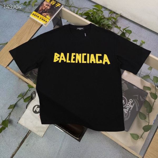 Balenciaga巴黎世家前後字母 