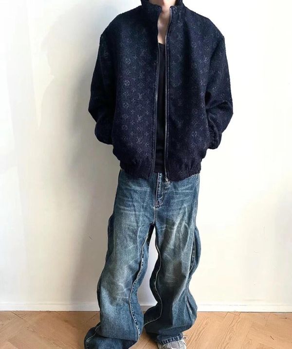 1v MONOGRAM 綿羊毛珠皮呢拉鍊束腰夾克 