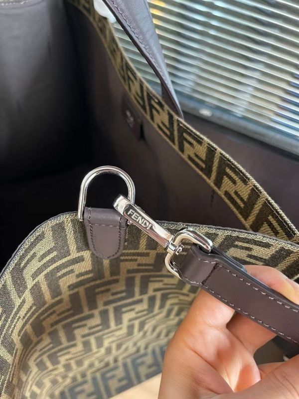 百分百頭層牛皮大容量手提袋 