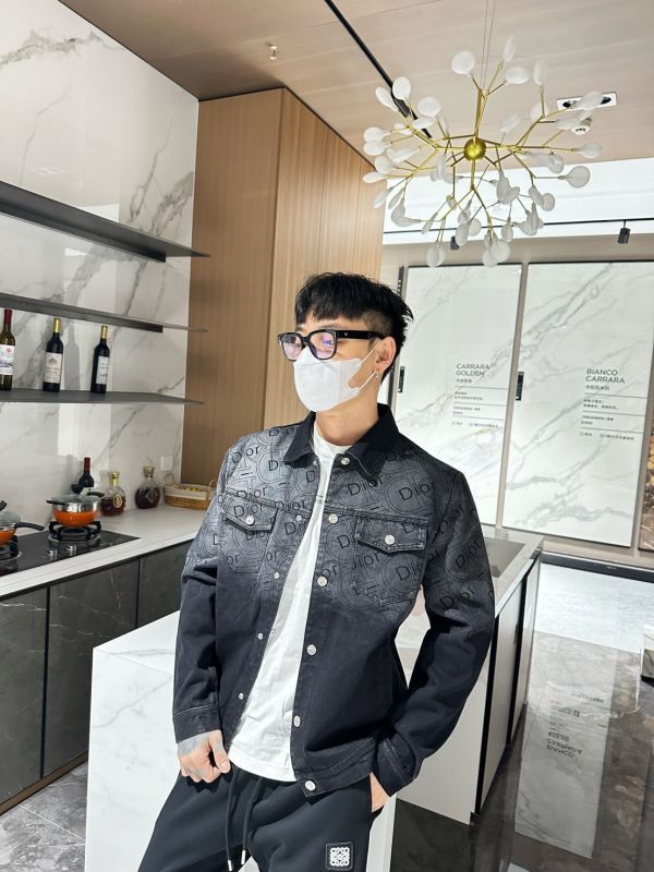 迪奧25早春新款水洗字母牛仔外套 