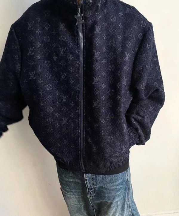 1v MONOGRAM 綿羊毛珠皮呢拉鍊束腰夾克 