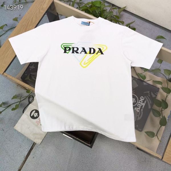 PRADA普拉達漸變圖案logo字母 