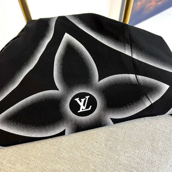 LV夏新品微廓圓領T恤衫 