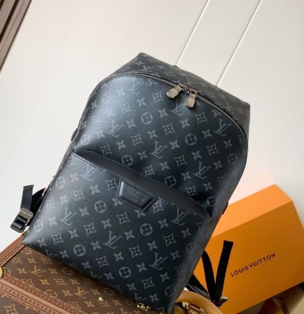 6黑花 風格休閒而精緻雙肩包 