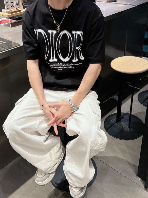 DIOR最新款短袖圓領T恤 