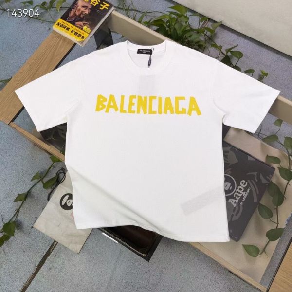 Balenciaga巴黎世家前後字母 