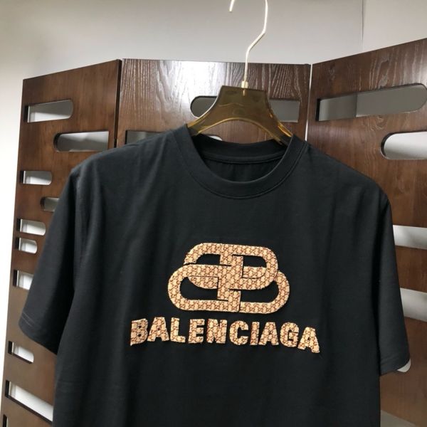 巴黎世家  2025Ss春夏最新款短袖T恤 