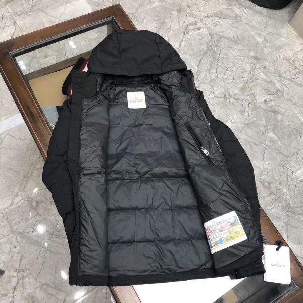 MONCLER 蒙口 專櫃同步羽絨服 