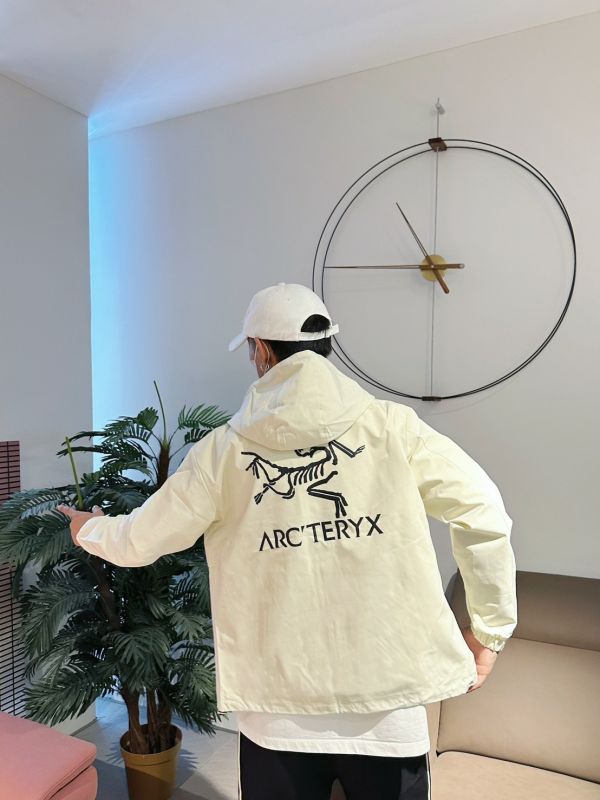 始祖鳥 2025早春新款夾克外套 