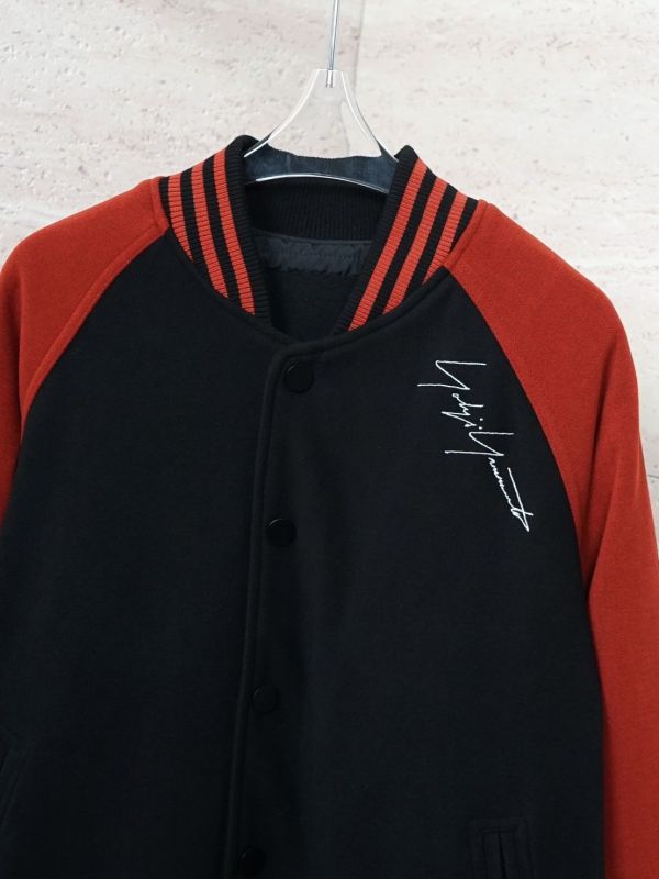 Y3簽名撞色拼接剪裁夾棉棒球服 