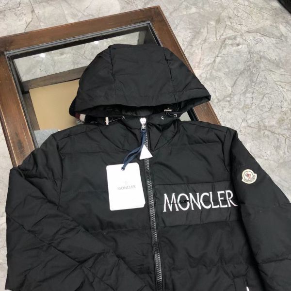 MONCLER 蒙口 專櫃同步羽絨服 