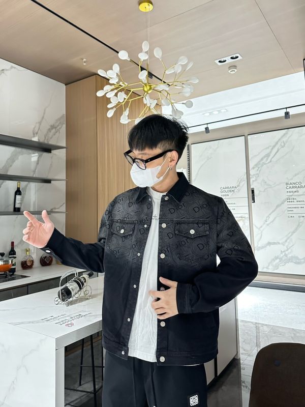 迪奧25早春新款水洗字母牛仔外套 