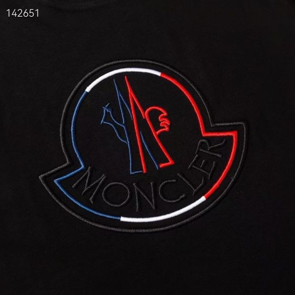 MONCLER 蒙口24ss 撞色刺繡大 logo 袖口 