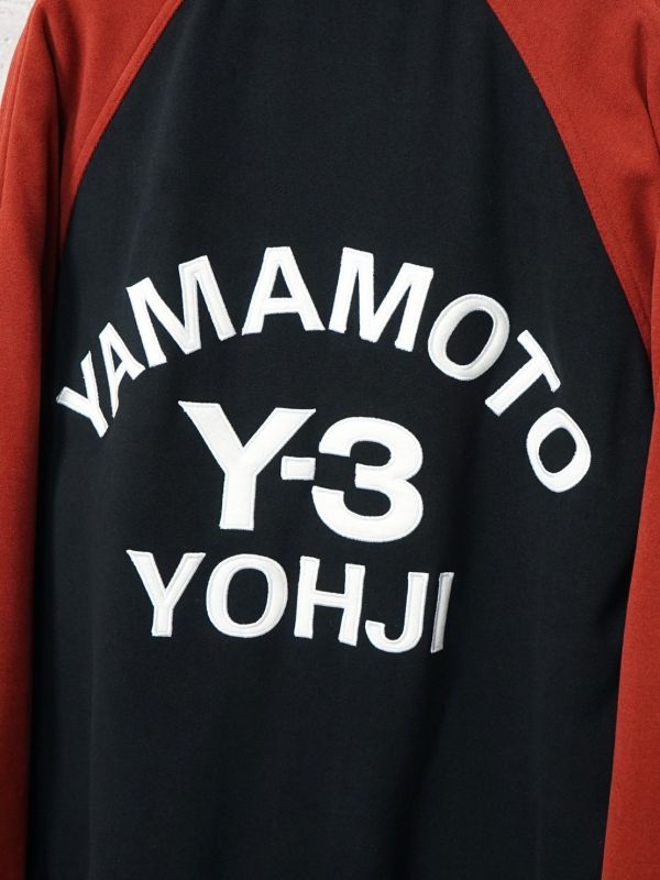 Y3簽名撞色拼接剪裁夾棉棒球服 