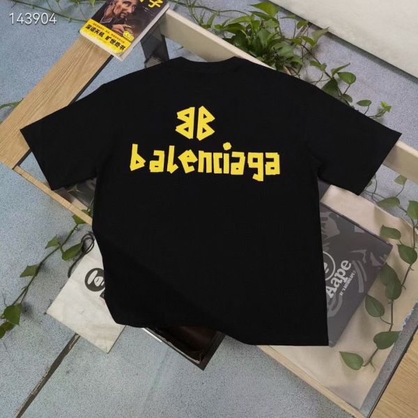 Balenciaga巴黎世家前後字母 