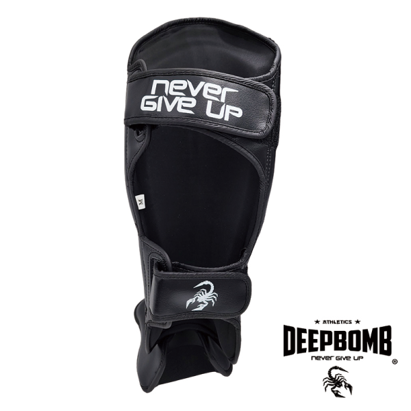 DEEPBOMB Shin Guard-black/white 
