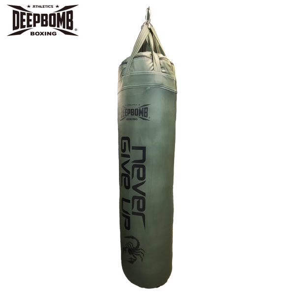 DEEPBOMB懸吊式沙包-綠/黑 DEEPBOMB 沙包,懸吊式沙包,高品質拳擊沙包,微纖皮革拳擊沙包,逼真的打擊體驗,高密度棉填充,均勻的重量分佈,耐用的拳擊沙包,抗菌拳擊沙包,擺動式拳擊沙包,高強度訓練器材