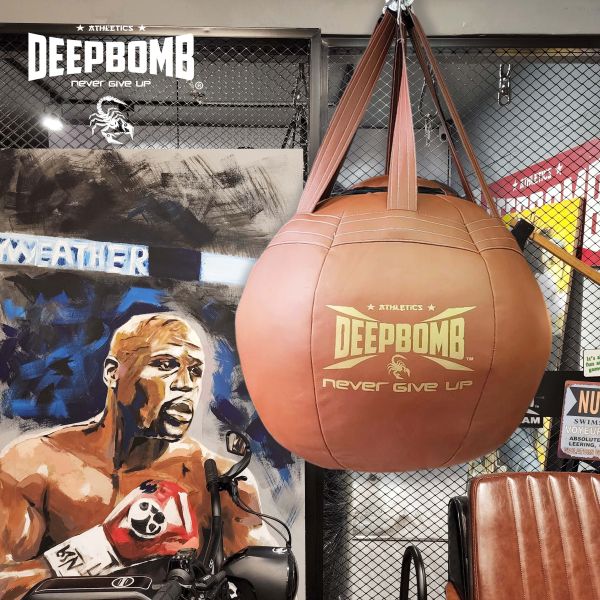 DEEPBOMB ROUND PUNCHING BAG-brown/gold DEEPBOMB round punching bag, uppercut training, boxing training tools, professional punching bag, boxing training equipment, durable punching bag, buy punching bag, recommended punching bag, punching 