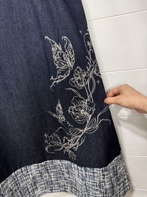 毛呢花蝶拼接裙 