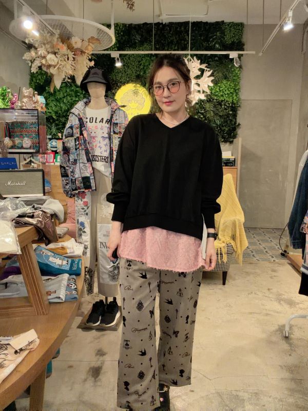 羽毛蕾絲簍空背心 