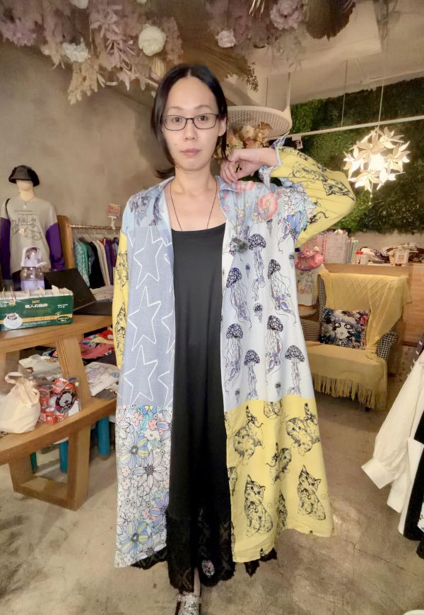 羽毛蕾絲簍空隙間帶襯洋 