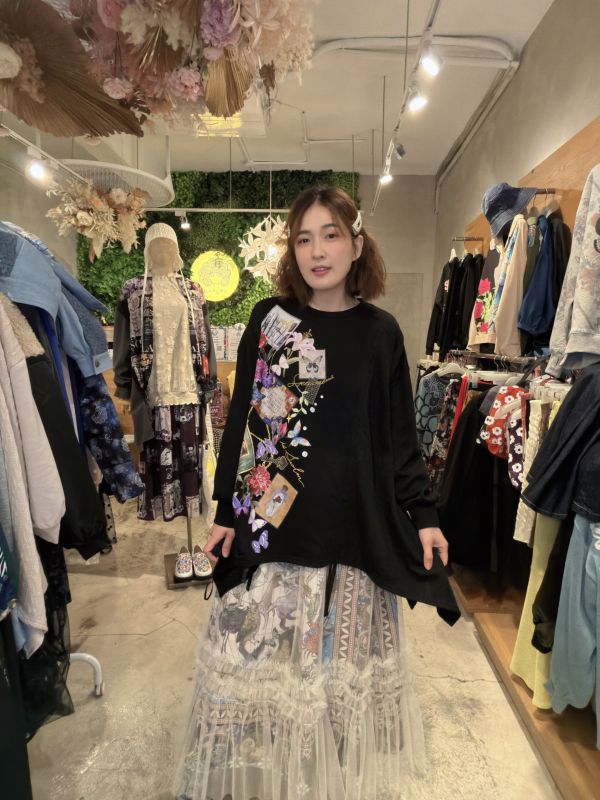 麻花針織抽繩造型上衣 