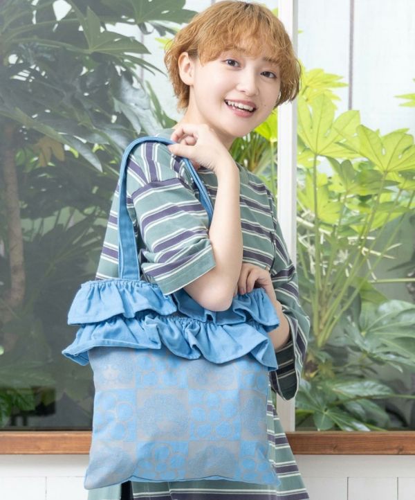 蕾絲花朵肩背包 