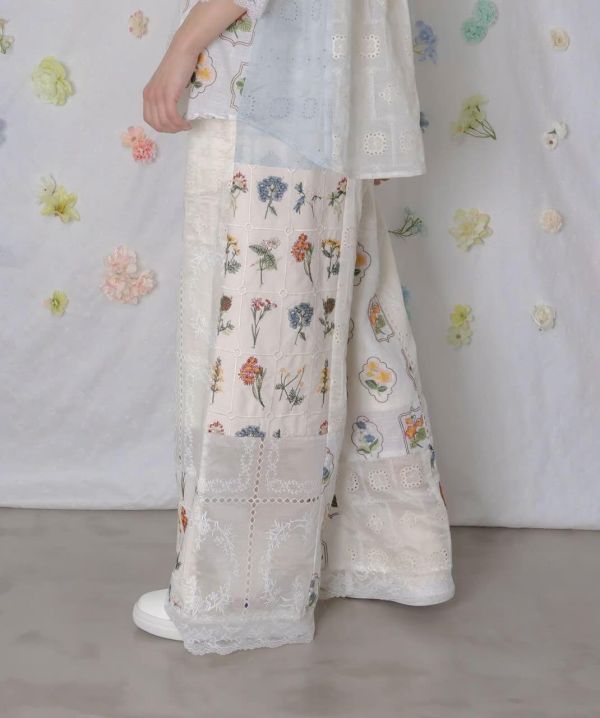 花草蕾絲拼接褲 