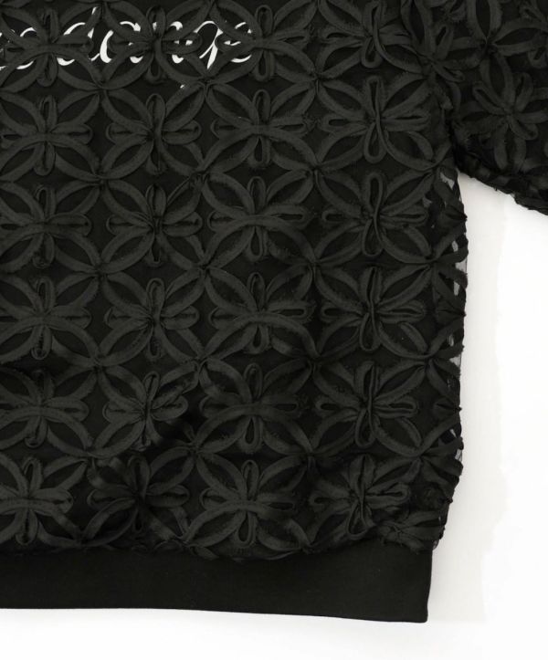 花朵蕾絲滿上衣 