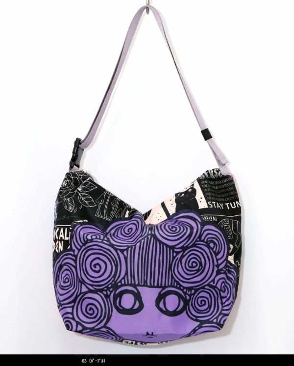 娃娃頭貓咪花朵側背包 