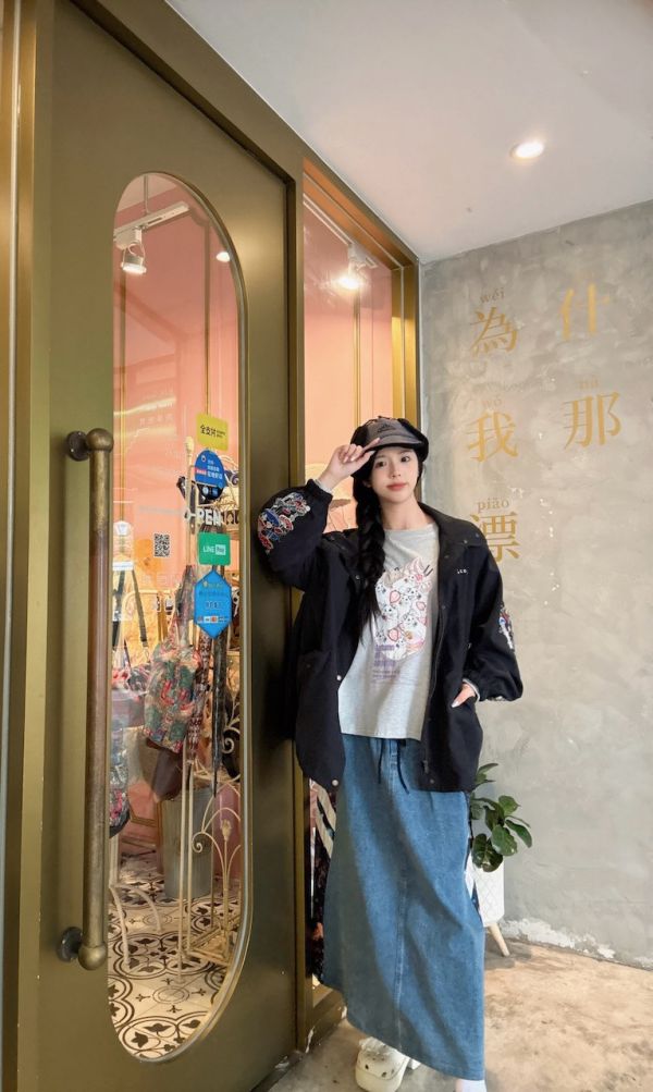 泡泡貓咪草莓聖代上衣 