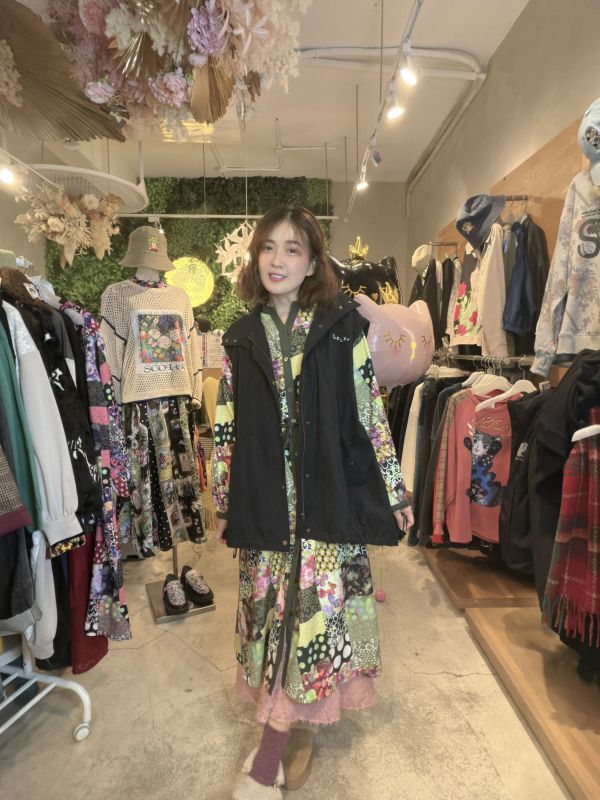 拆袖-蘑菇刺繡立領外套 