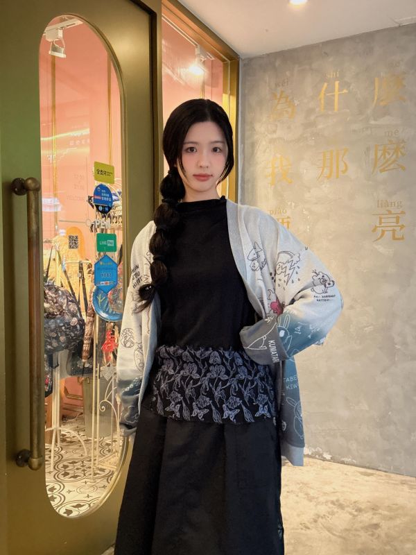 刺針毛圈鬱金香朵朵內搭衣 