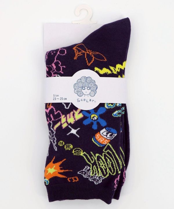 秋冬9月-塗鴉滿版襪 