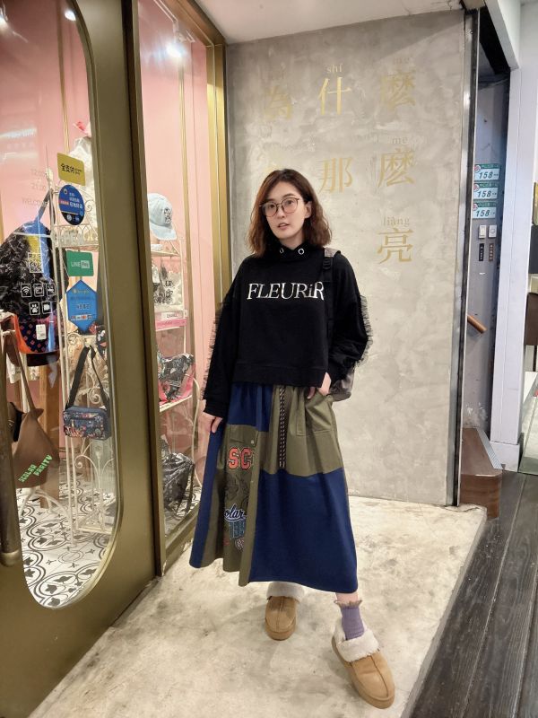 PREMIUM系-拼紗手袖造型上衣 