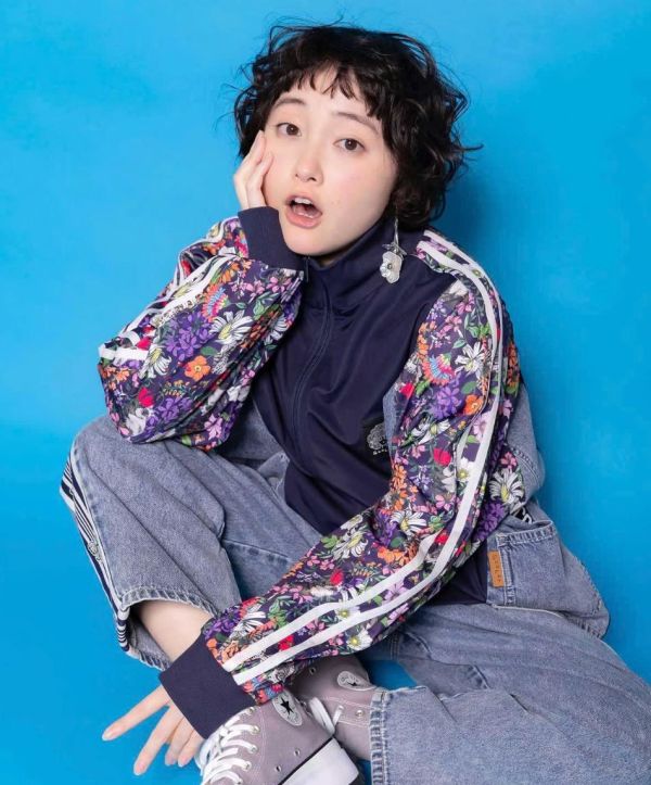 暹羅貓花朵運動牛仔拼接外套 