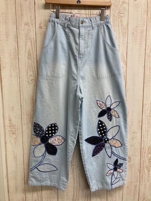 拼接花朵牛仔褲 