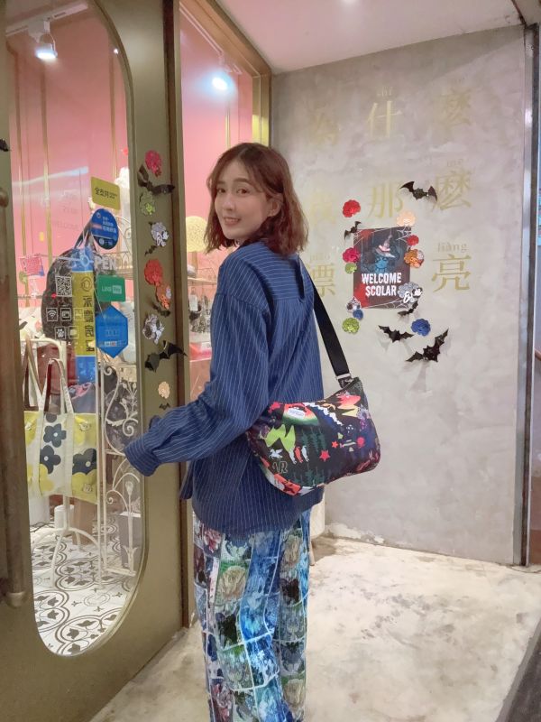 太空棋盤格娃頭水餃包 