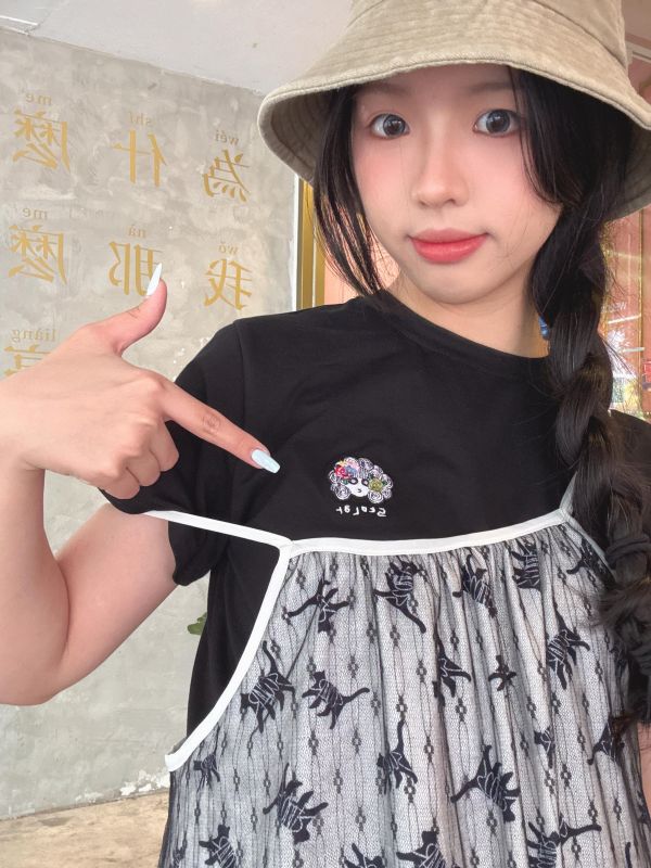 (附袋子T恤)N1刺繡紀念款上衣 