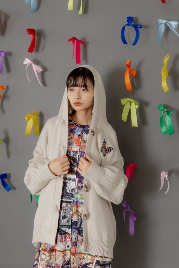 ScoLar蝴蝶刺繡連帽外套 