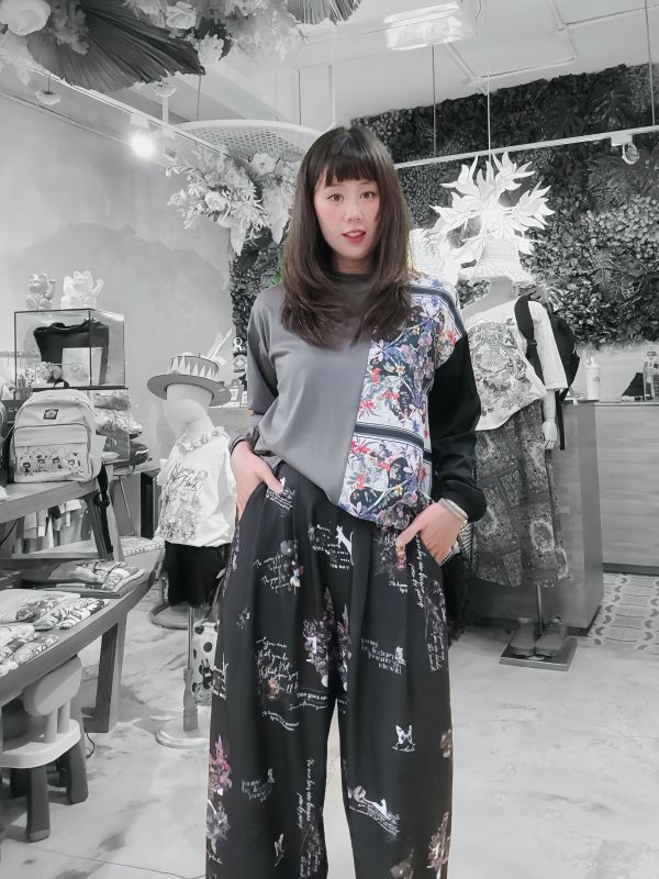 線條插畫西裝褲 
