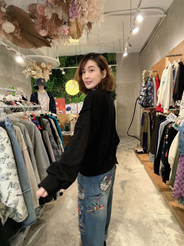 狗狗集合造型拼接上衣 