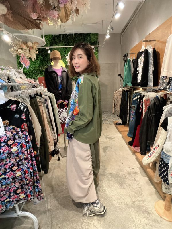 三色抽繩造型裙 