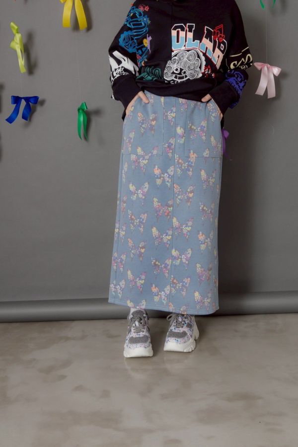 滿版娃頭都是直筒裙 