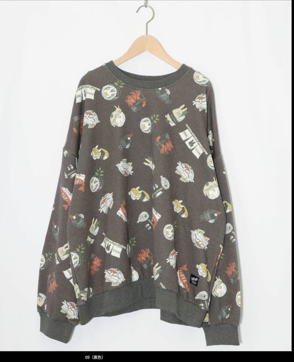 握壽司兔滿版大學上衣 