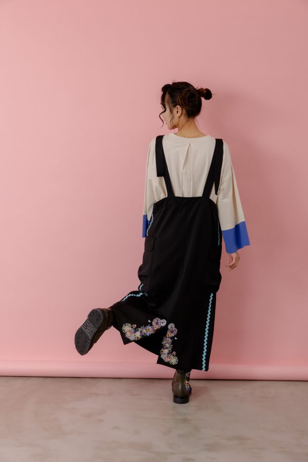 波浪娃頭運動背心洋裝 