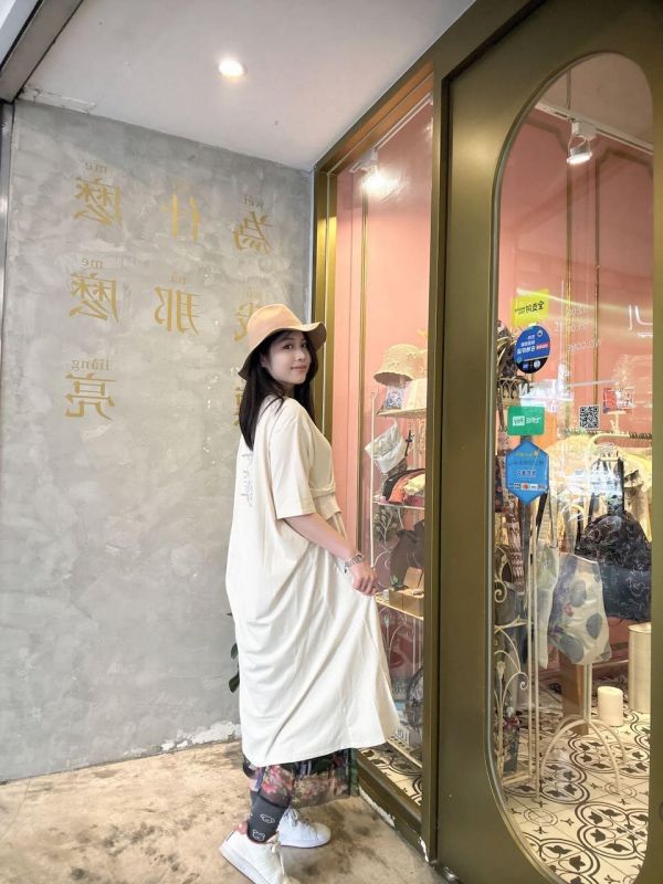 is scolar抓折造型洋裝 