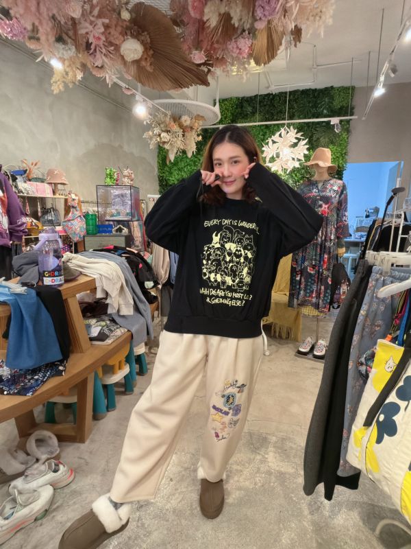 塗鴉刺繡老爺褲 