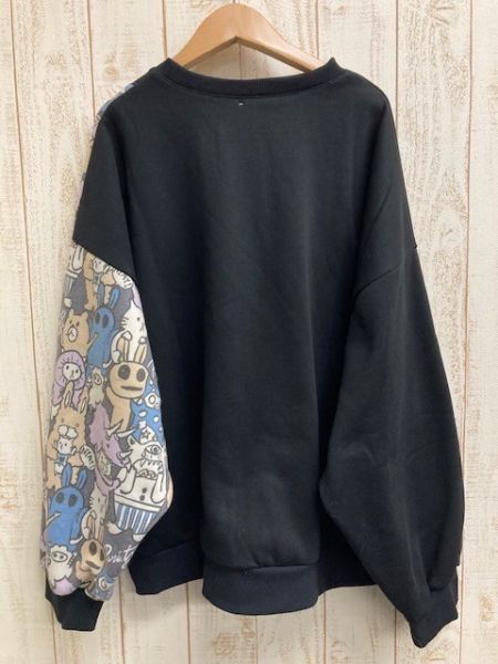 波浪造型拼接上衣 