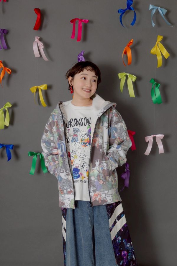 滿版娃頭都市連帽 